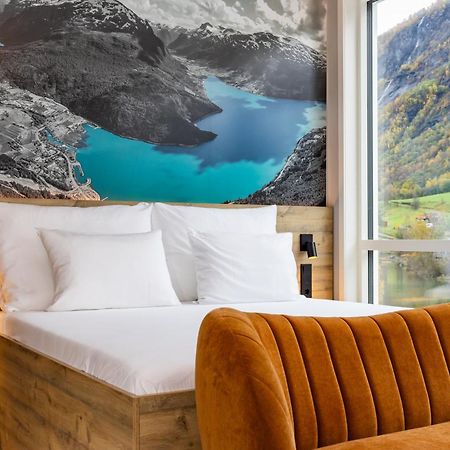 Stryn House - Hotel & Apartments Extérieur photo
