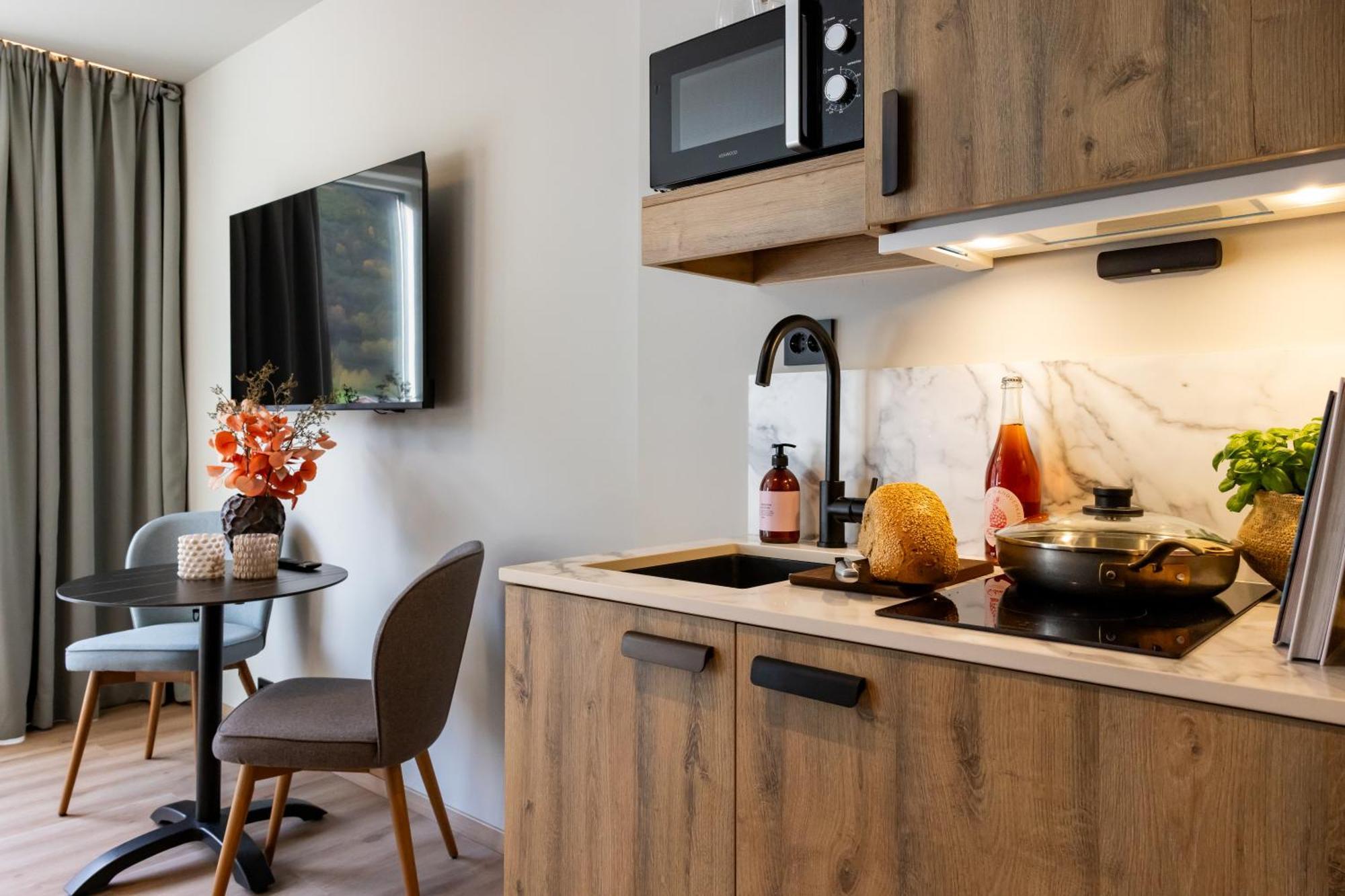 Stryn House - Hotel & Apartments Extérieur photo